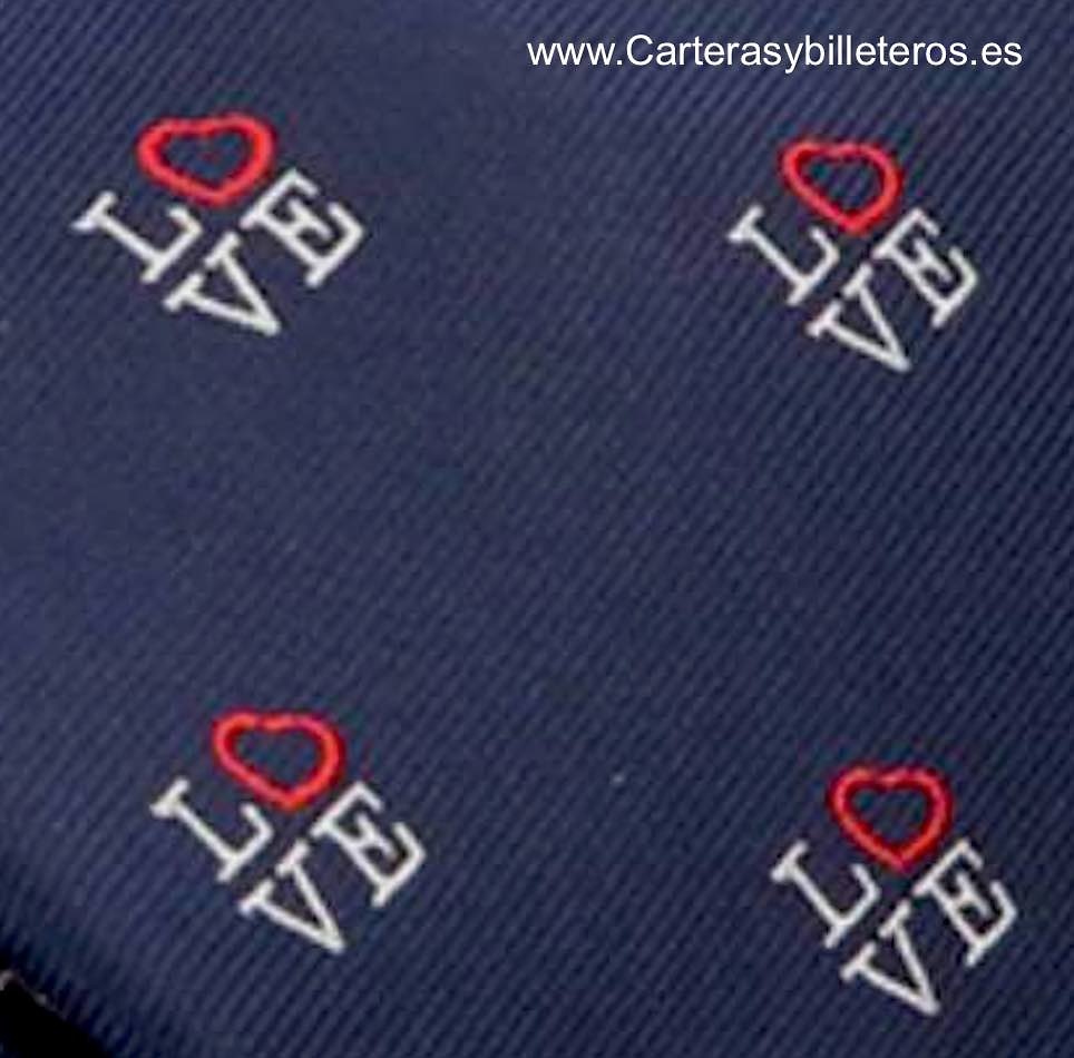 CORBATA AZUL CON CORAZONES LOVE ROJOS 