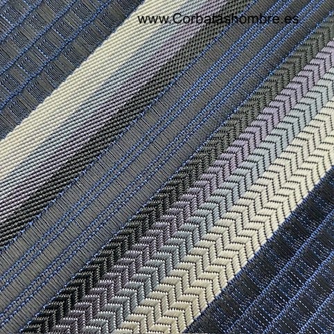 CORBATA AZUL OSCURA CON FRANJAS ANCHAS DEGRADADAS EN DIAGONAL 