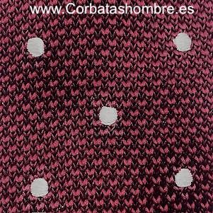 CORBATA DE PUNTO BURDEOS CON LUNARES BLANCOS MUY ELEGANTE 