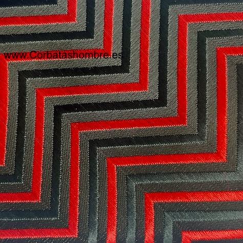 CORBATA DE RAYAS ABORDONADAS NEGRAS Y ROJAS ZIGZAG 