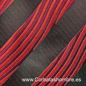 CORBATA ELEGANTE DE RAYAS ANCHAS NEGRAS COMBINADAS CON ONDAS ROJAS Y MORADAS 
