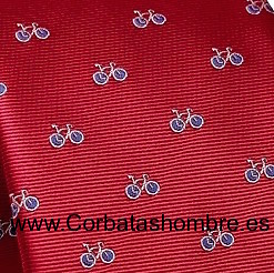 CORBATA ROJA CON BICICLETAS ESTRECHA 