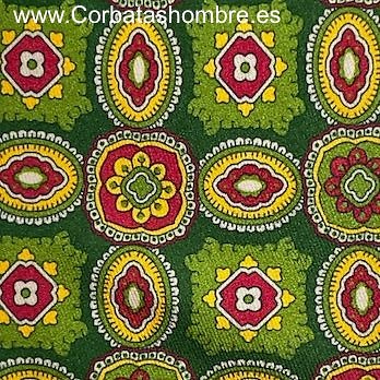 CORBATA VERDE LUXURY CON DIBUJO DE MANDALAS ORIENTALES 