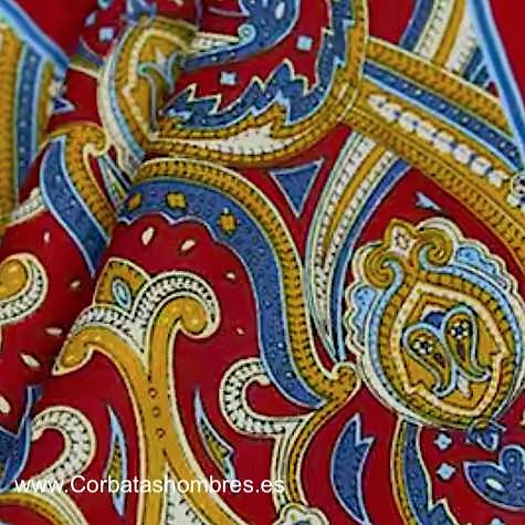 PAÑUELO ROJO Y DORADO BOLSILLO CHAQUETA CON CENEFA RENACENTISTA 