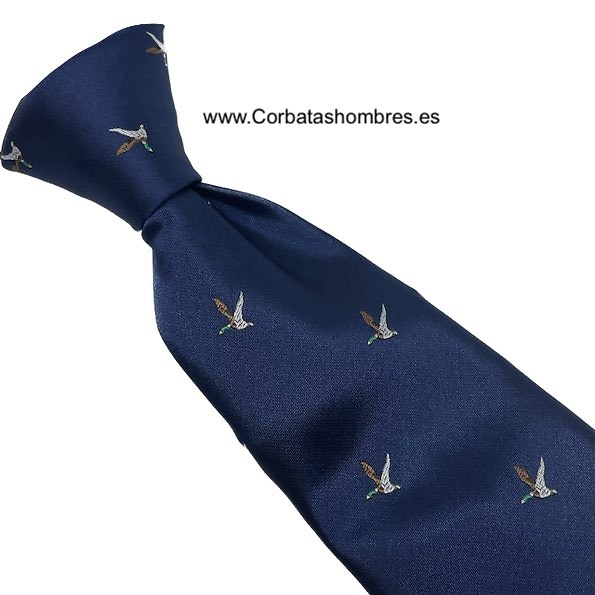 CORBATA AZUL MARINO CON DIBUJO DE PATOS VOLANDO 