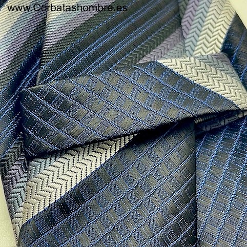 CORBATA AZUL OSCURA CON FRANJAS ANCHAS DEGRADADAS EN DIAGONAL 