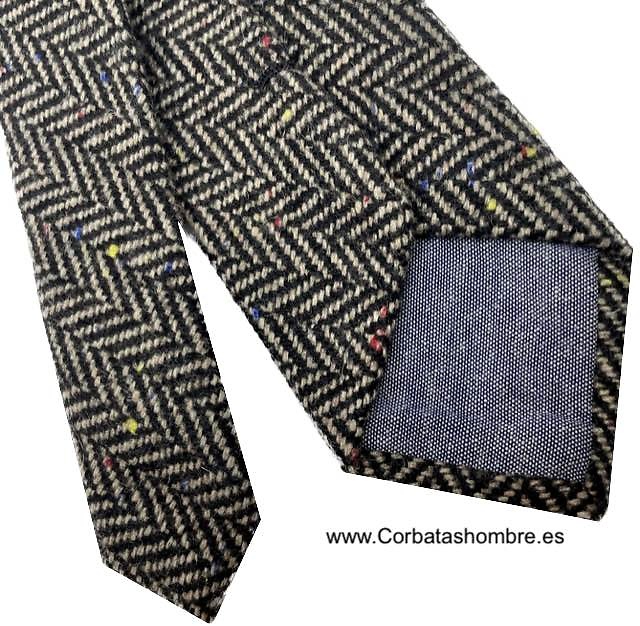 CORBATA DE LANA TELA TWEED ESPIGADA MARRÓN Y BEIGE 