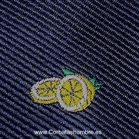 CORBATA DE LIMONES AMARILLOS SOBRE AZUL MARINO 