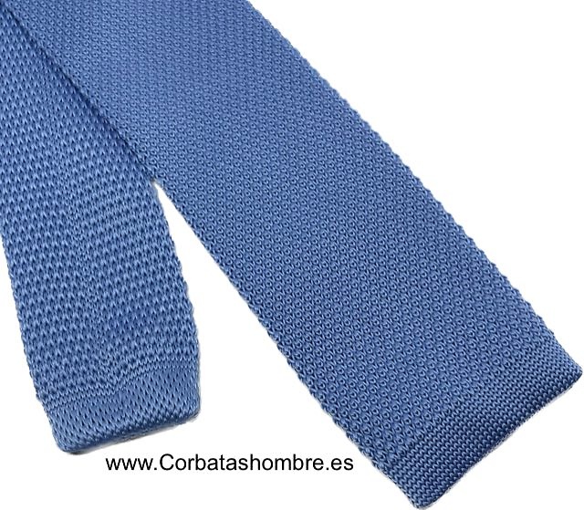 CORBATA DE PUNTO AZUL CIELO 