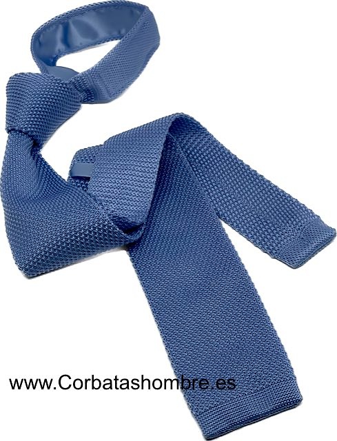 CORBATA DE PUNTO AZUL CIELO 