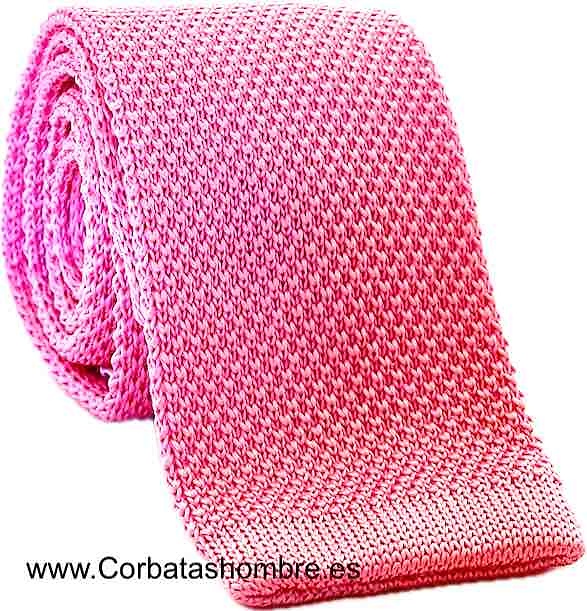 CORBATA DE PUNTO ROSA 