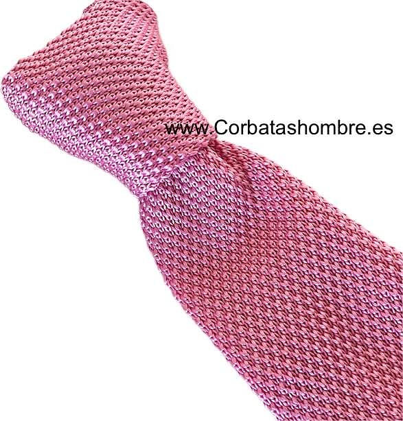 CORBATA DE PUNTO ROSA 