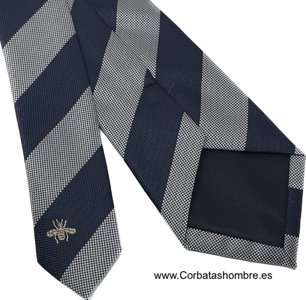 CORBATA DE RAYAS GRISES Y AZUL MARINO CON INSECTO 