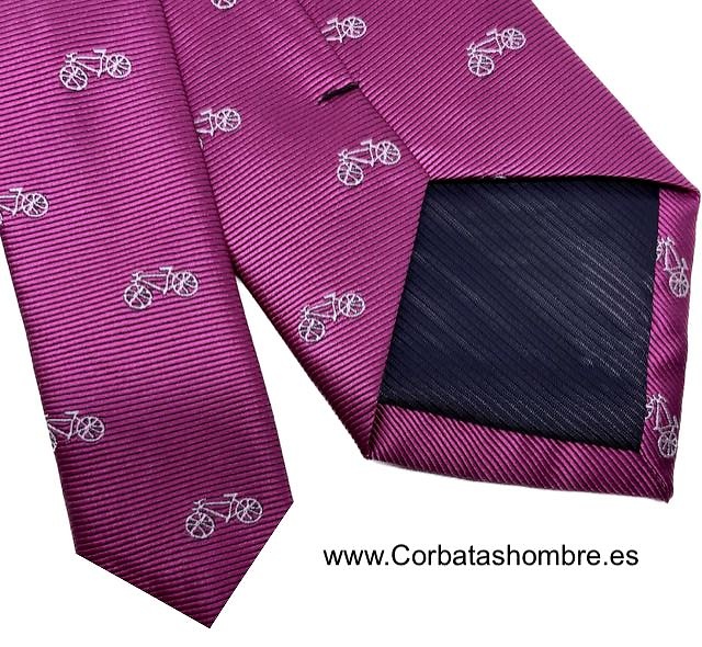 CORBATA FUCSIA CON BICICLETAS ESTRECHA 