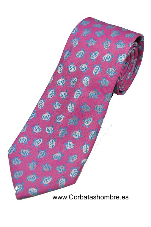 CORBATA FUCSIA CON TORTUGAS PEQUEÑAS CON DETALLES AZULES 