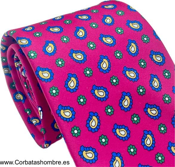 CORBATA FUCSIA DE MINI CACHEMIRES AZULES Y FLORES VERDES 
