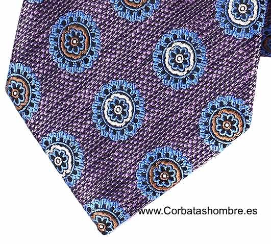 CORBATA MALVA Y MORADA CON DIBUJO ROSETONES AZULES CLAROS ASPECTO LINO 