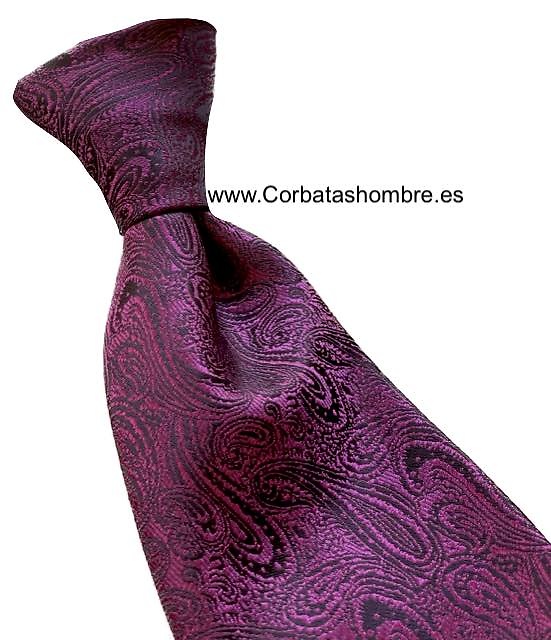 CORBATA PASLEY PARA CABALLERO EN PURPURA SOBRE FONDO NEGRO ELEGANTÍSIMA 