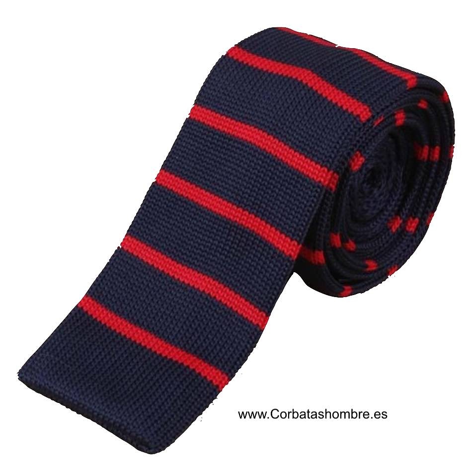 CORBATA PUNTO AZUL MARINO A RAYAS ROJAS 