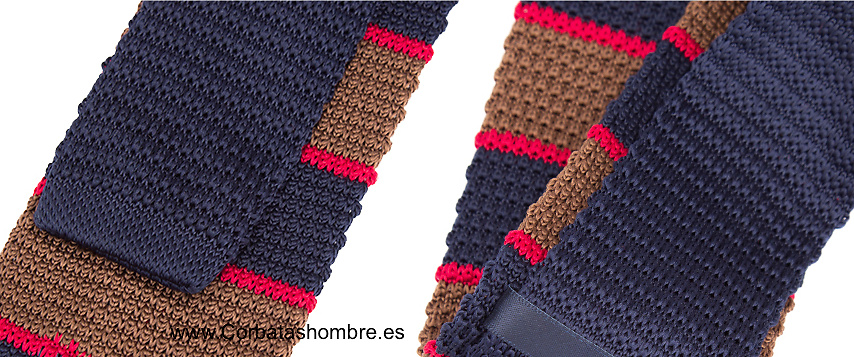 CORBATA PUNTO AZUL MARINO Y CAMEL A RAYAS HORIZONTALES CON LINEAS ROJAS 