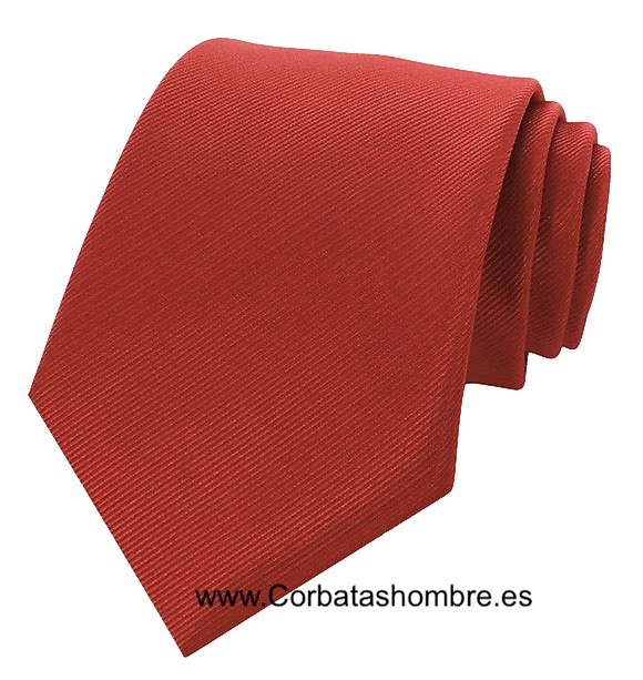 CORBATA ROJA LISA DE TEJIDO JACQUARD AL BIÉS DE VARIOS NUDOS 