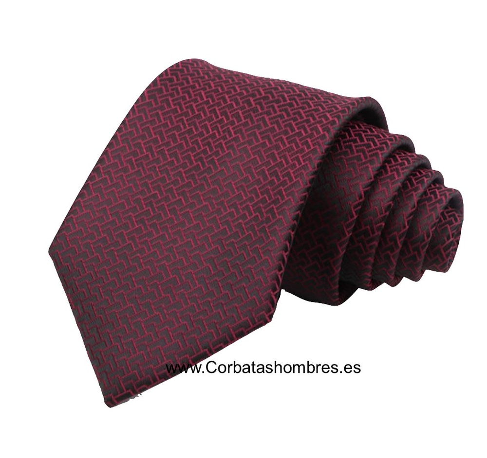 CORBATA ROJO OSCURO O GRANATE CLARO CON TELA BROCADA HACIENDO DIBUJO TETRIS 