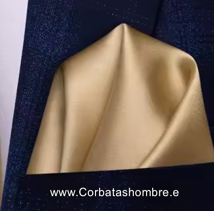 PAÑUELO LISO DE COLOR BEGIGE DORADO PARA EL BOLSILLO DE LA CHAQUETA DEL TRAJE 