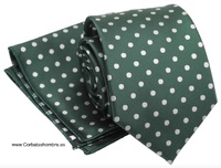 CONJUNTO DE CORBATA Y PAÑUELO VERDE CON LUNARES BLANCOS A JUEGO