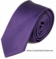 CORBATA ESTRECHA MORADA LISA