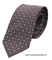 CORBATA MARRÓN CON FLORES AZULES Y BLANCAS