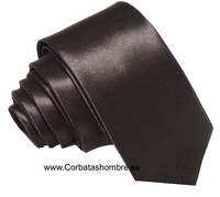 CORBATA MARRON  MUY OSCURA ESTRECHA Y ELEGANTE