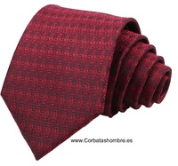 CORBATA ROJO OSCURO O GRANATE CLARO CON TELA BROCADA DIBUJO PANAL