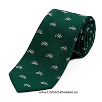 CORBATA VERDE CON BICICLETAS ESTRECHA