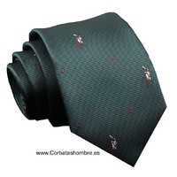 CORBATA VERDE INGLÉS CON DIBUJO DE CABALLOS DE POLO CON PUNTOS GRANATES